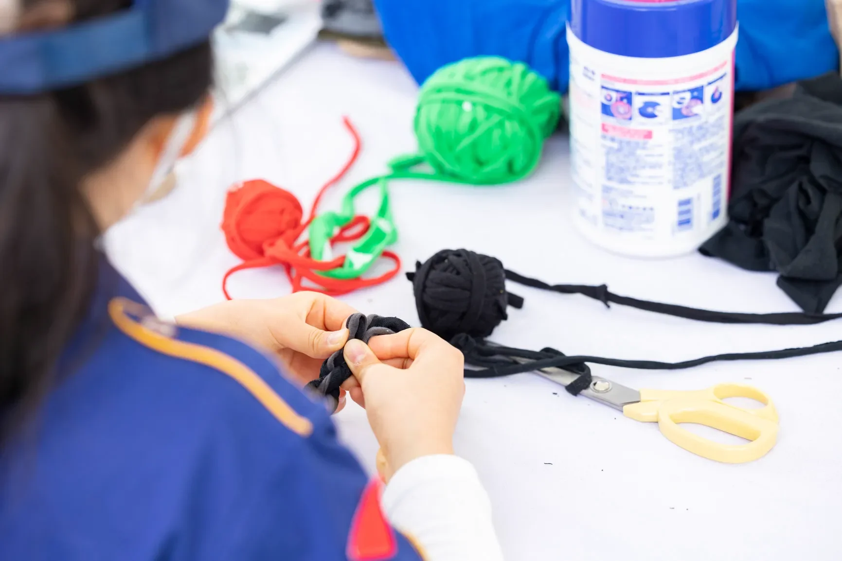 開催 |FIATコラボレーション。アースデイで、オールドTシャツを使ったアップサイクル「T-sh YARN WORK SHOP」